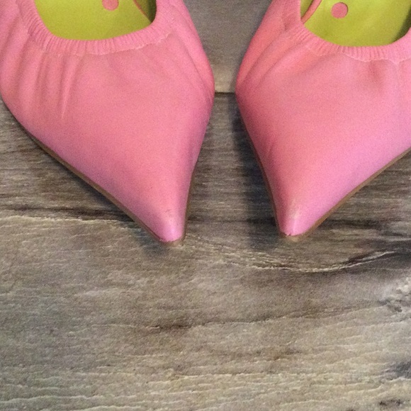 Bronx Pointy Toe Elasticized Kitten Heel Pumps Ankle Strap Pink - Picture 15 of 16